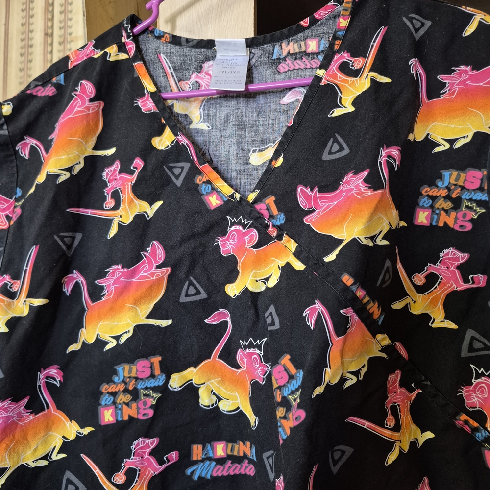 Disney Black V-Neck Scrub Top with Pink and Yellow Lion King Print - Picture 4 of 4